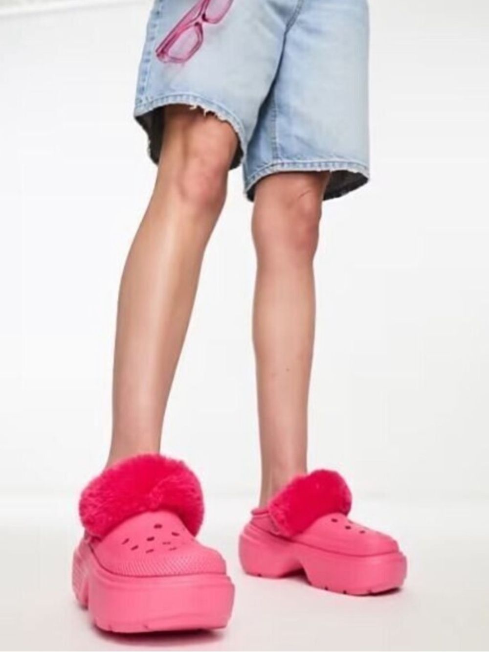 Crocs Stomp Lined Clogs Hyper Pink Fuzzy Shoes M 7 W 9